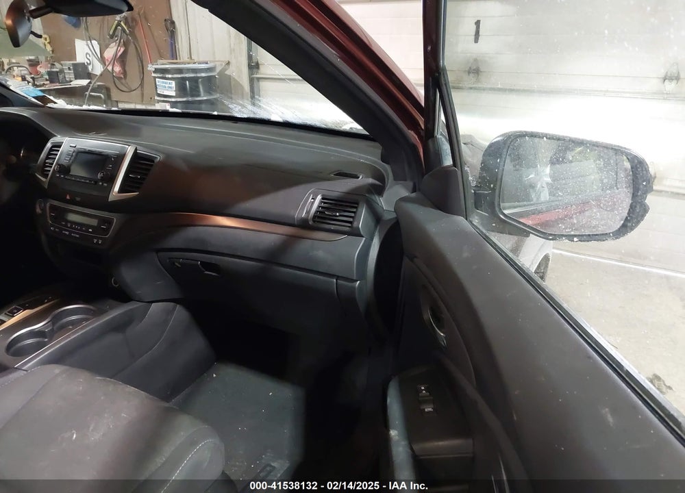 2019 HONDA PASSPORT SPORT VIN: 5FNYF8H25KB008766