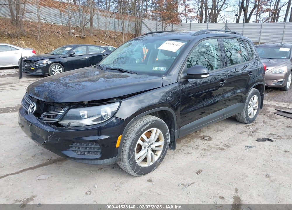 2016 VOLKSWAGEN TIGUAN S VIN: WVGBV7AX3GW009227