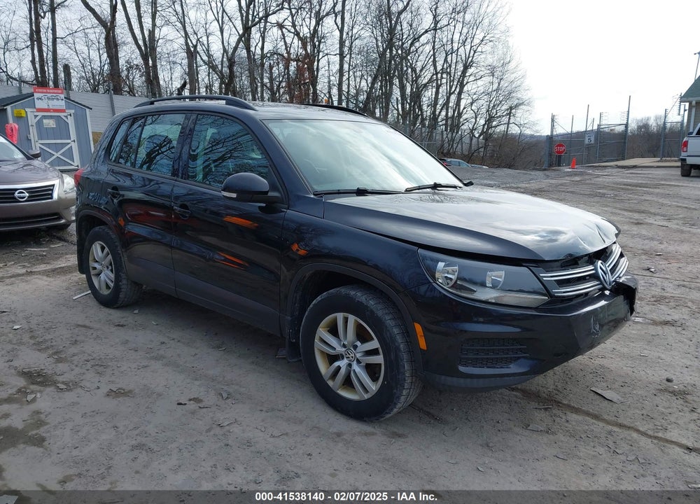 2016 VOLKSWAGEN TIGUAN S VIN: WVGBV7AX3GW009227
