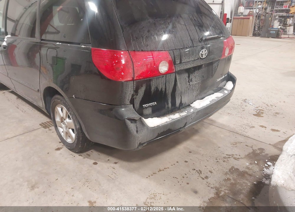 2008 TOYOTA SIENNA CE/LE VIN: 5TDZK23C88S211779