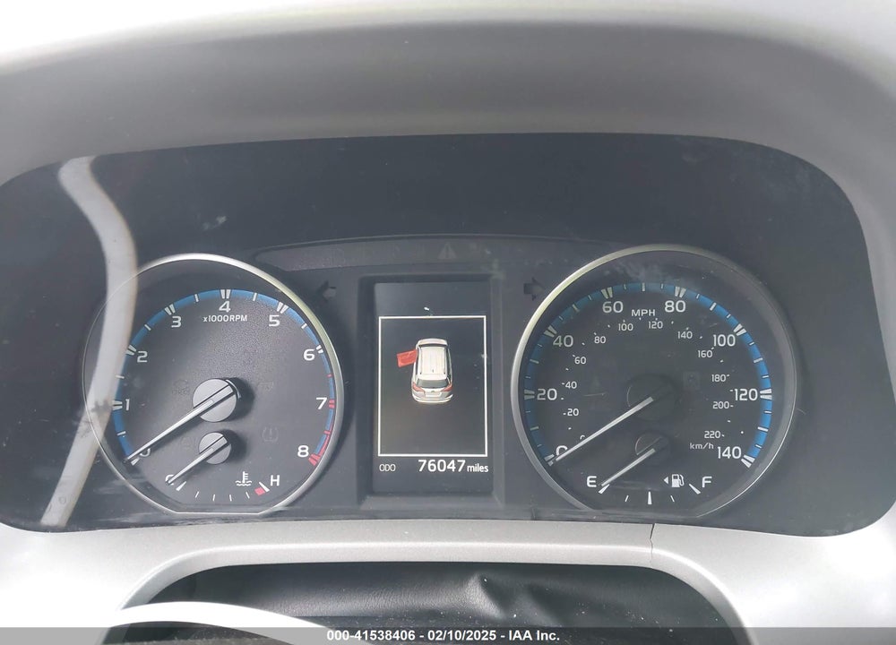 2018 TOYOTA RAV4 LE VIN: 2T3ZFREV4JW435082
