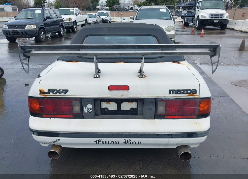 1988 MAZDA RX7 VIN: JM1FC3513J0102723