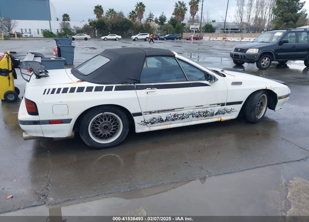 1988 MAZDA RX7 VIN: JM1FC3513J0102723