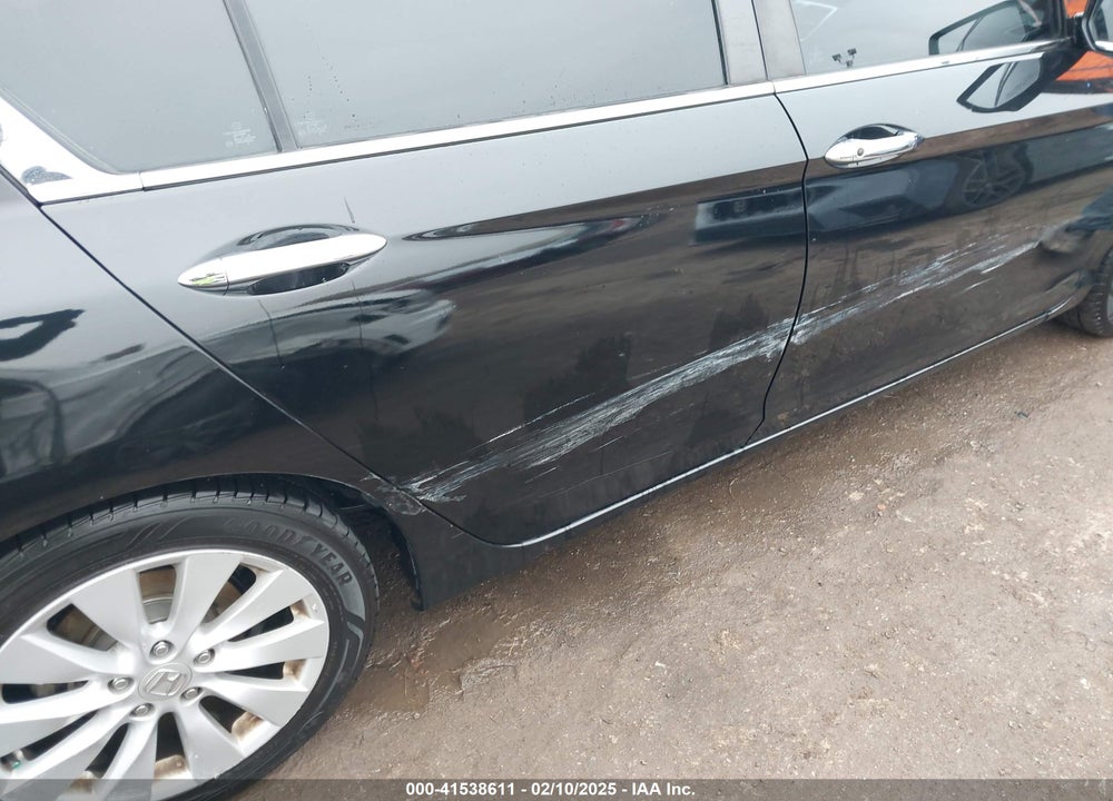 2014 HONDA ACCORD VIN: 1HGCR2F72EA032065