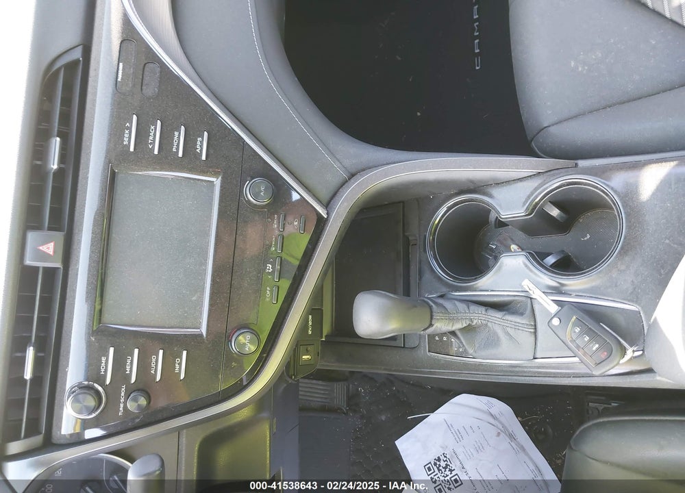 2018 TOYOTA CAMRY VIN: 4T1B11HK5JU660719