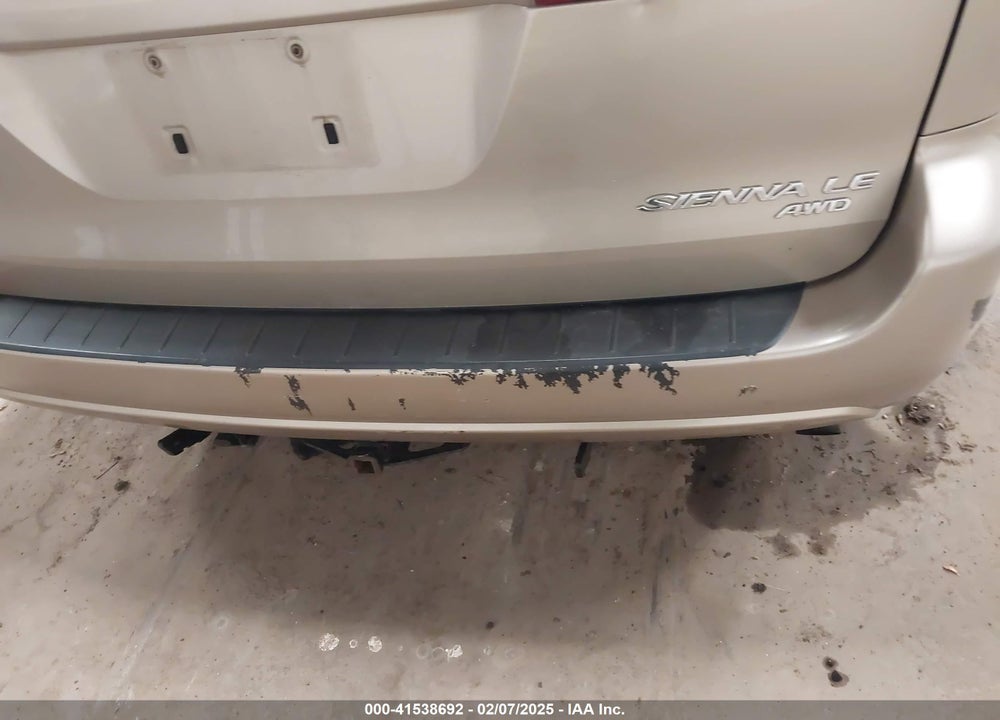 2004 TOYOTA SIENNA LE VIN: 5TDBA23C84S009099