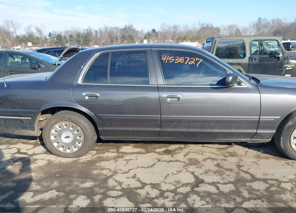 2005 FORD CROWN VICTORIA POLICE VIN: 2FAHP71W95X170821