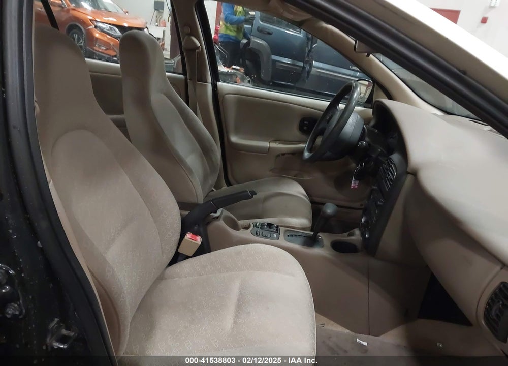 2001 SATURN SL1 VIN: 1G8ZH52851Z215574