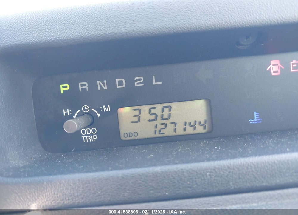 2005 SCION XB VIN: JTLKT324150175550
