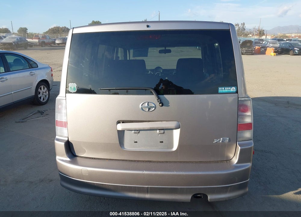 2005 SCION XB VIN: JTLKT324150175550