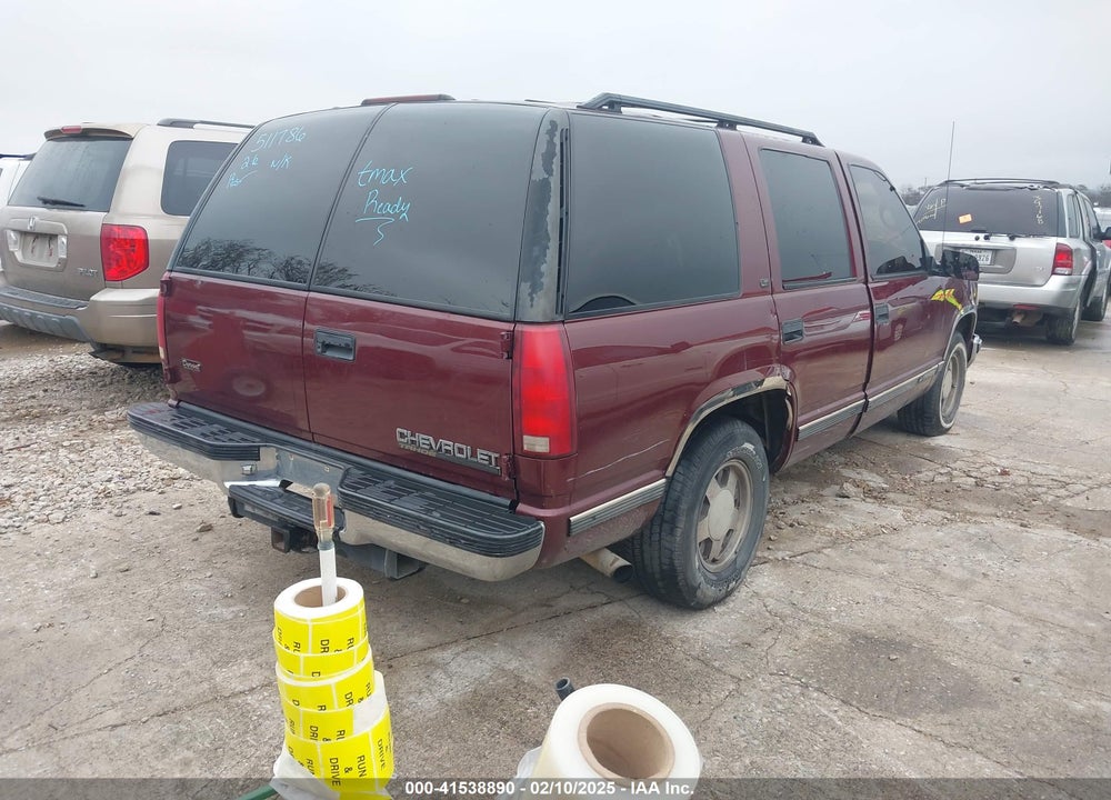 1999 CHEVROLET TAHOE LT VIN: 1GNEC13R8XJ511786