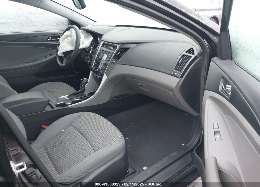 2013 HYUNDAI SONATA VIN: 5NPEB4AC5DH511566