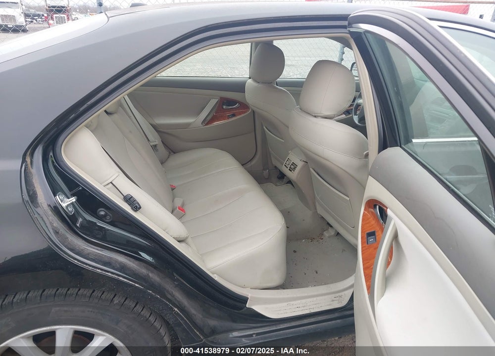 2010 TOYOTA CAMRY XLE VIN: 4T4BF3EK1AR034074