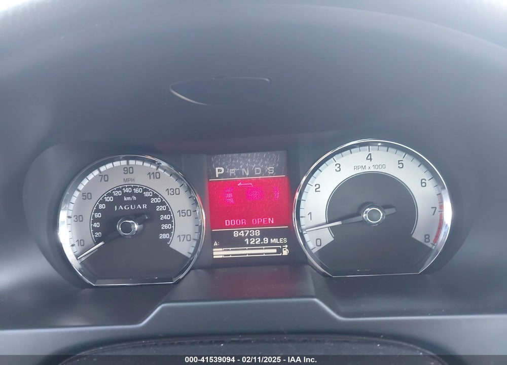 2011 JAGUAR XF VIN: SAJWA0FB4BLR98754