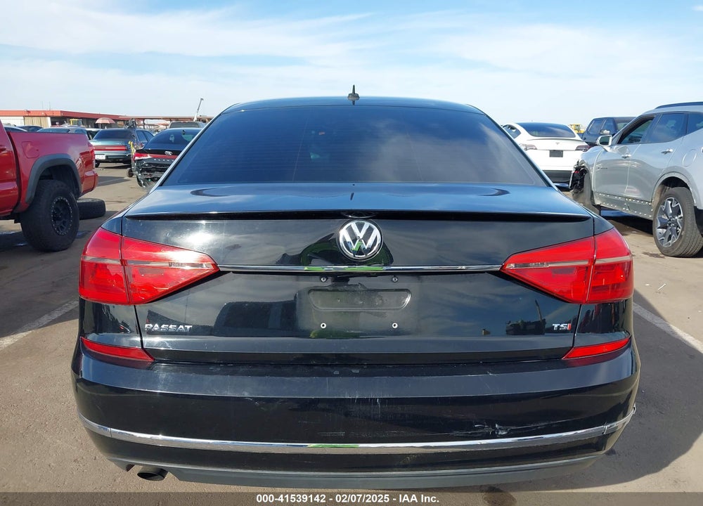 2016 VOLKSWAGEN PASSAT VIN: 1VWAT7A38GC042709