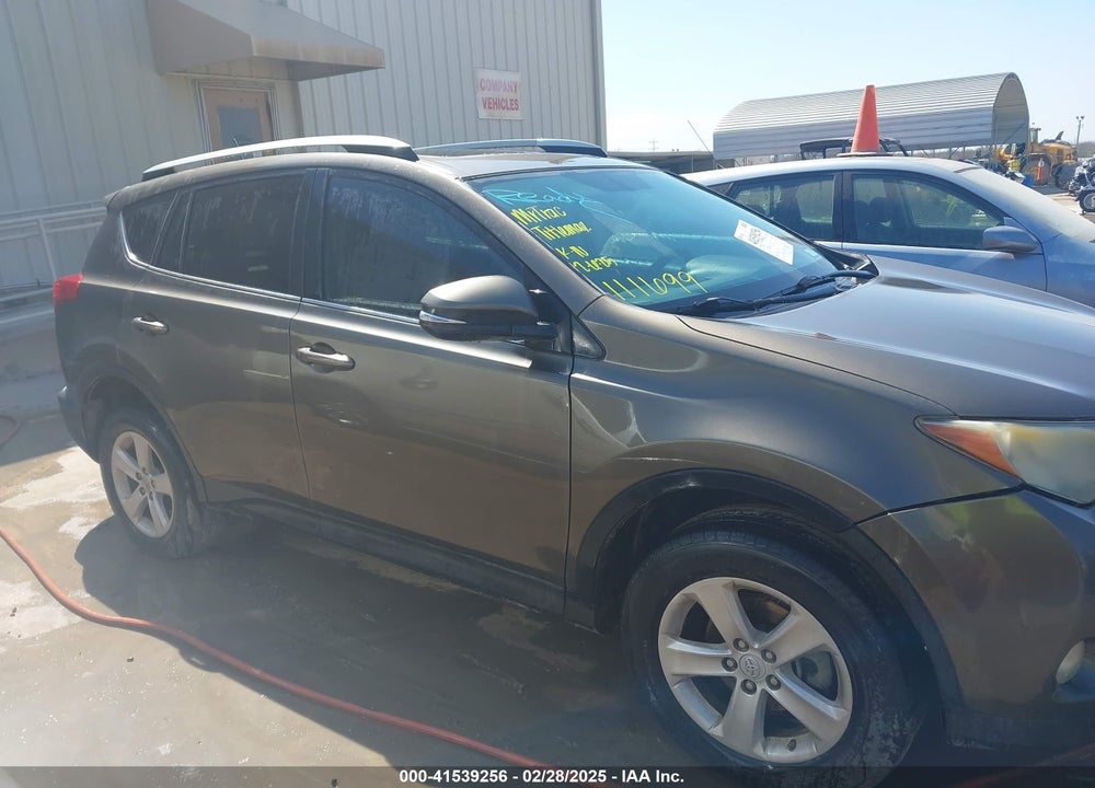 2014 TOYOTA RAV4 VIN: 2T3WFREV2EW111699