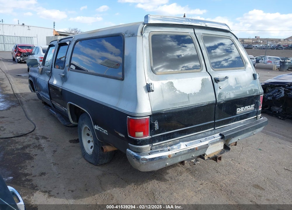 1990 CHEVROLET SUBURBAN V1500 VIN: 1GNEV16K1LF136023