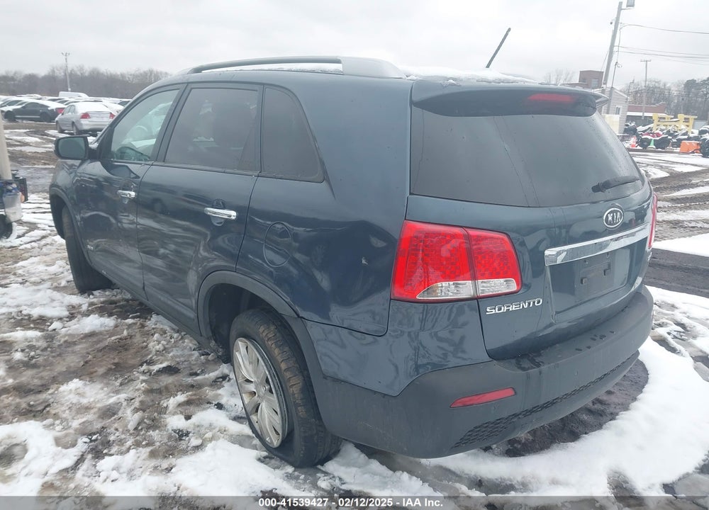 2011 KIA SORENTO EX V6 VIN: 5XYKUDA22BG042865