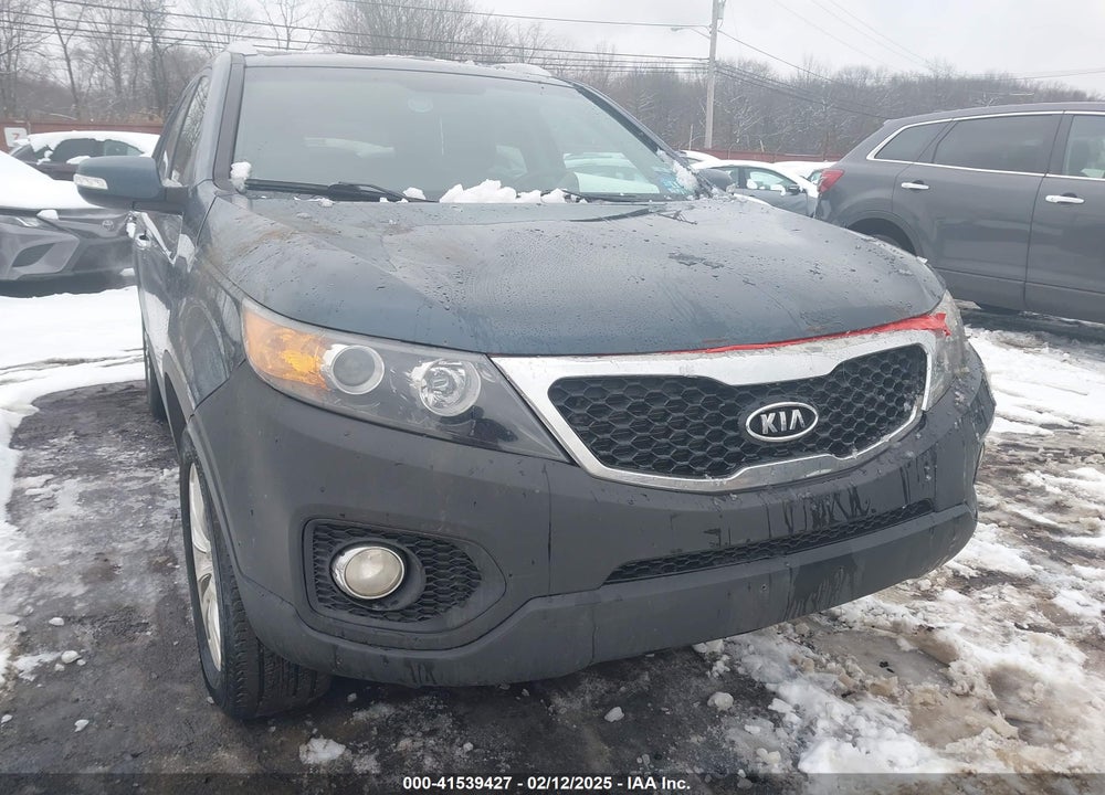 2011 KIA SORENTO EX V6 VIN: 5XYKUDA22BG042865