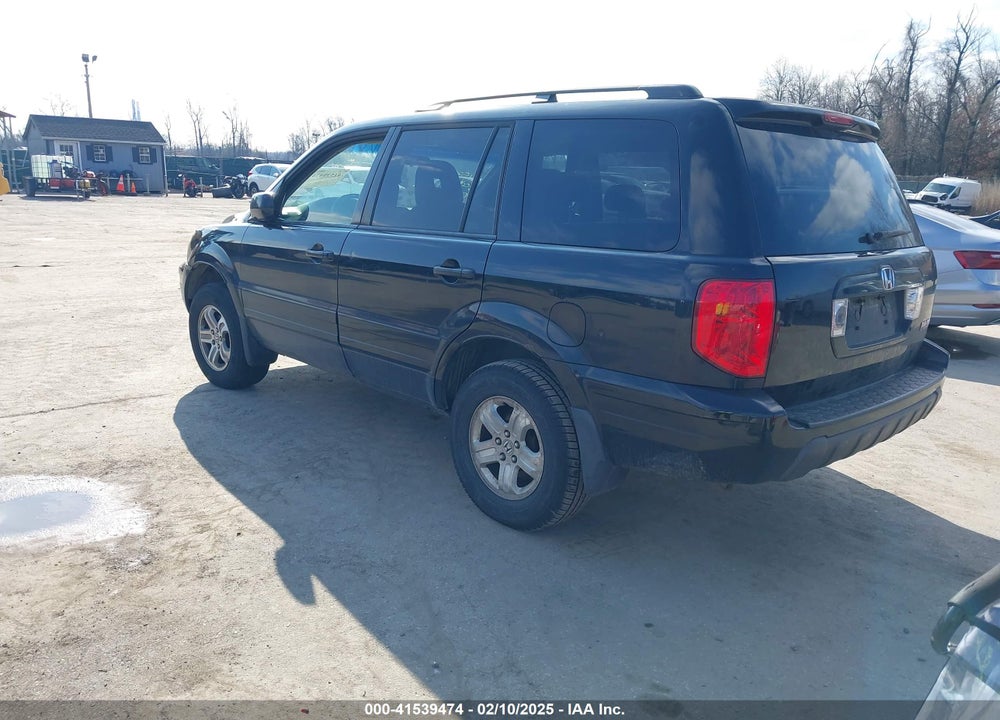 2005 HONDA PILOT EX VIN: 5FNYF18445B052092