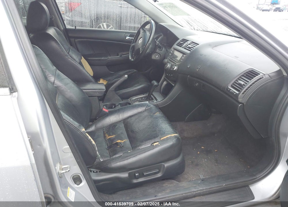 2004 HONDA ACCORD 3.0 EX VIN: 1HGCM66584A050847
