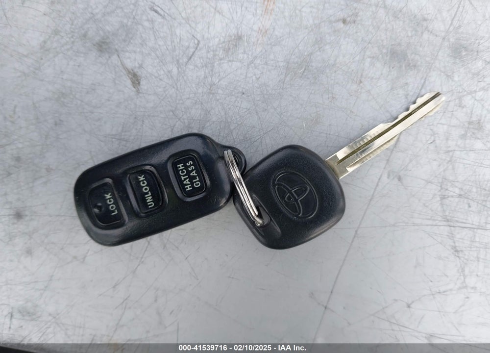 2005 TOYOTA MATRIX/XR VIN: 2T1KR32E15C553245