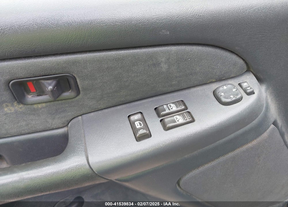 2000 GMC SIERRA 1500 SLE VIN: 2GTEC19T7Y1184109