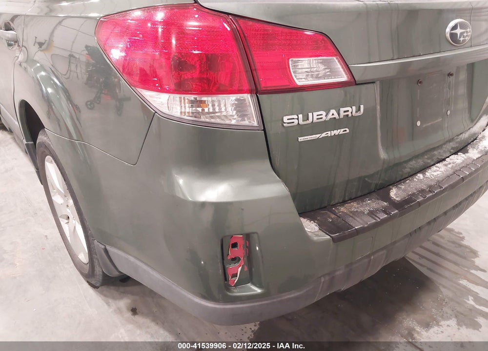 2010 SUBARU OUTBACK 2.5I PREMIUM VIN: 4S4BRBCC9A3348018