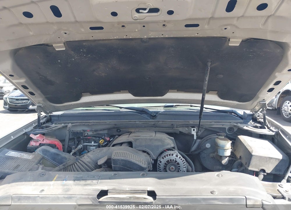 2007 CHEVROLET SUBURBAN 1500 LT VIN: 1GNFK16327J371622
