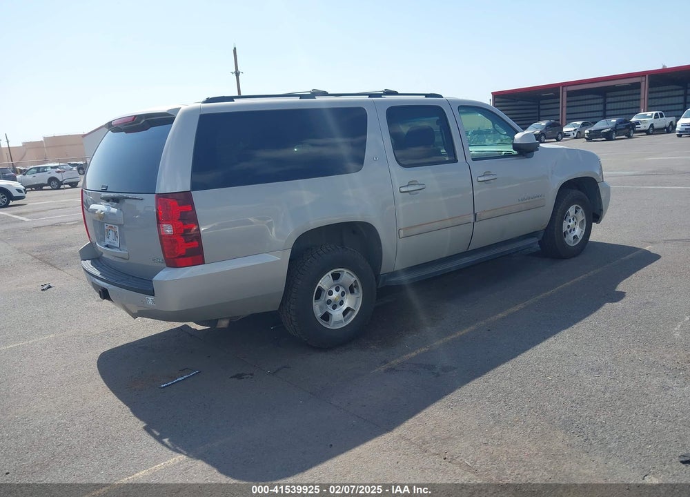 2007 CHEVROLET SUBURBAN 1500 LT VIN: 1GNFK16327J371622