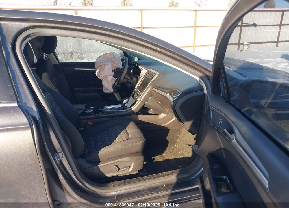 2016 FORD FUSION SE VIN: 3FA6P0H79GR385128