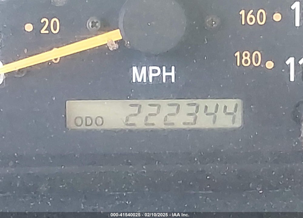 2002 TOYOTA TUNDRA SR5 V8 VIN: 5TBBT44142S264812