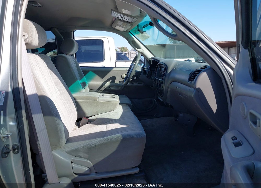 2002 TOYOTA TUNDRA SR5 V8 VIN: 5TBBT44142S264812