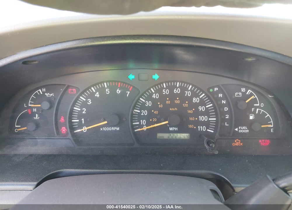 2002 TOYOTA TUNDRA SR5 V8 VIN: 5TBBT44142S264812