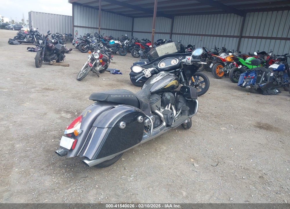 2016 INDIAN MOTORCYCLE CO. ROADMASTER VIN: 56KTRAAA3G3335417