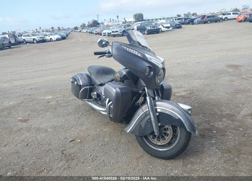 2016 INDIAN MOTORCYCLE CO. ROADMASTER VIN: 56KTRAAA3G3335417