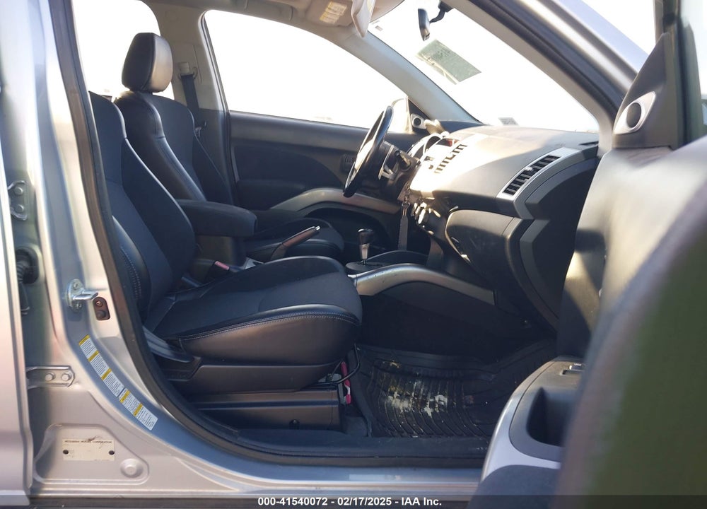 2008 MITSUBISHI OUTLANDER SE VIN: JA4LS31W38Z014536