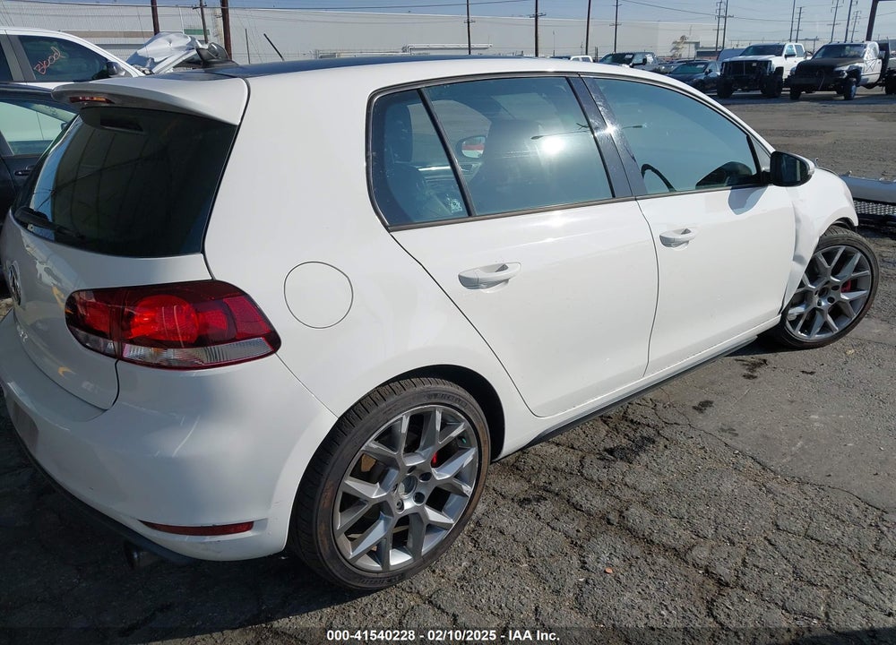 2014 VOLKSWAGEN GTI VIN: WVWHD7AJXEW009817