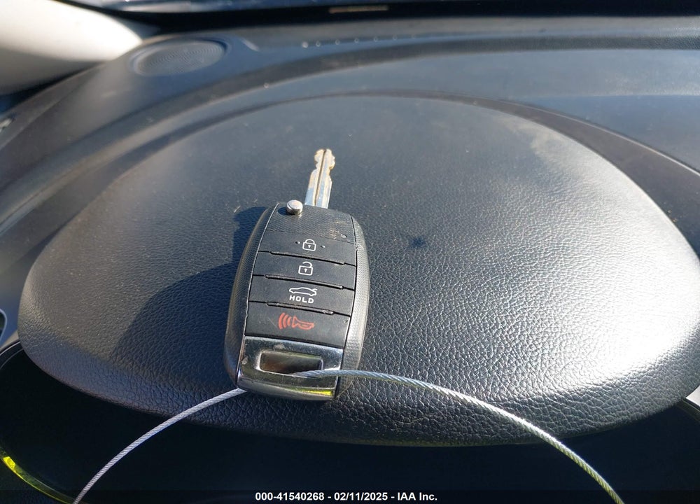 2017 KIA FORTE VIN: 3KPFL4A72HE047618