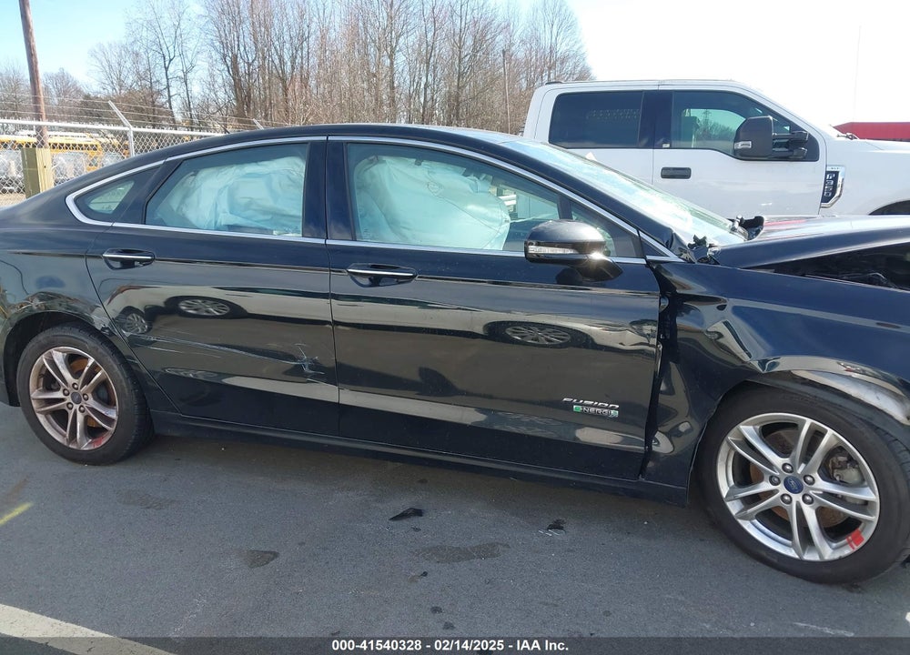2016 FORD FUSION ENERGI TITANIUM VIN: 3FA6P0SU5GR401632