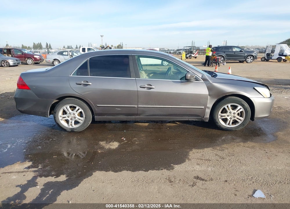 2007 HONDA ACCORD 2.4 EX VIN: 1HGCM56867A142256