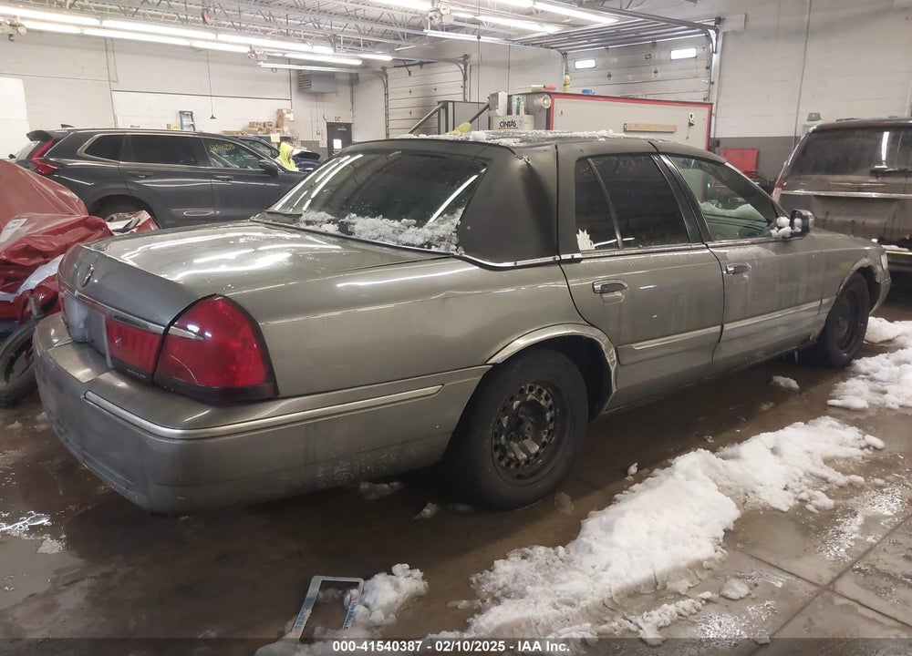 2001 MERCURY GRAND MARQUIS GS VIN: 2MEFM74W21X611199