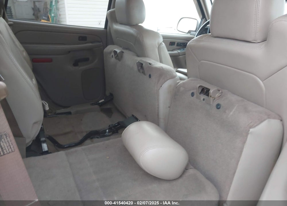 2004 CHEVROLET TAHOE LT VIN: 1GNEC13Z04R102341