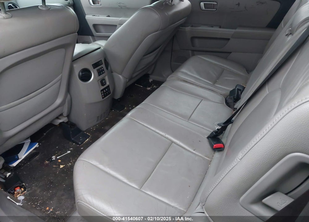 2012 HONDA PILOT TOURING VIN: 5FNYF4H94CB076449