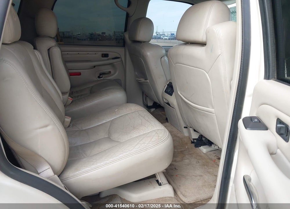 2005 CADILLAC ESCALADE STANDARD VIN: 1GYEC63T05R133618