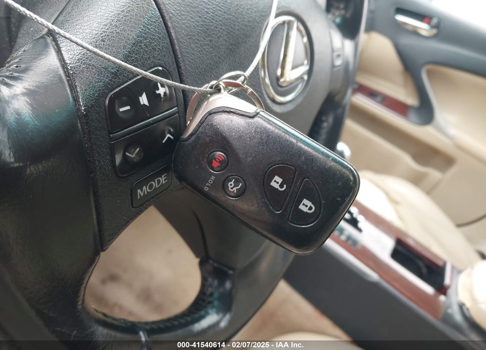 2007 LEXUS IS 250 VIN: JTHBK262575043252