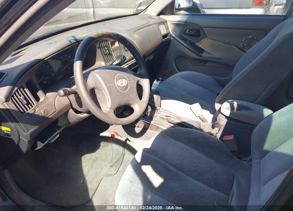 2005 HYUNDAI ELANTRA GLS/GT VIN: KMHDN46D25U177276