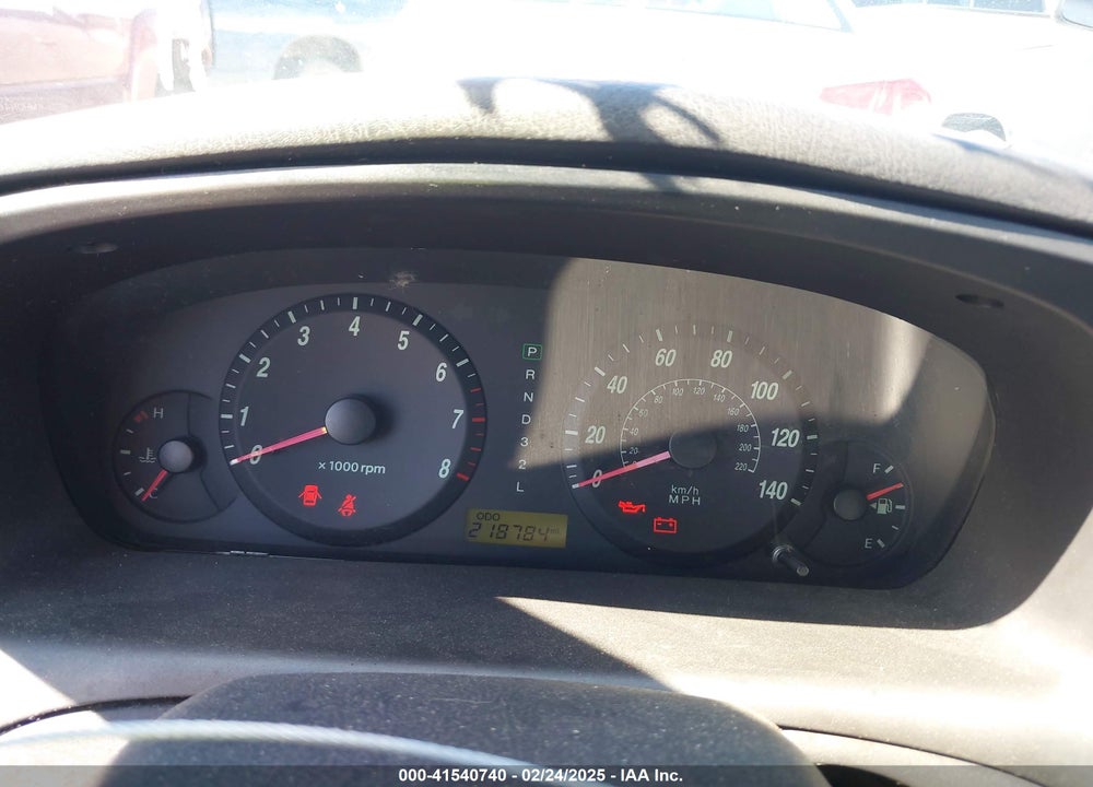 2005 HYUNDAI ELANTRA GLS/GT VIN: KMHDN46D25U177276