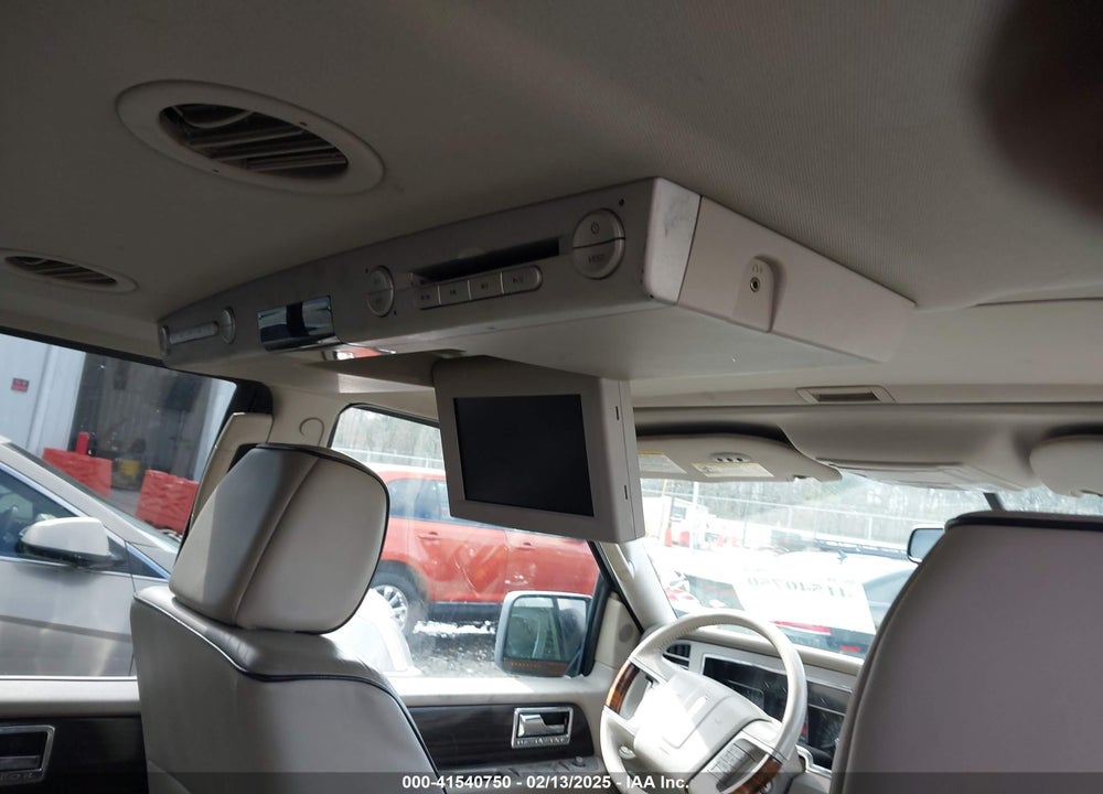 2007 LINCOLN NAVIGATOR ULTIMATE VIN: 5LMFU27597LJ10428