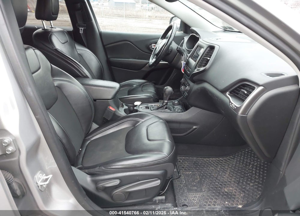 2019 JEEP CHEROKEE VIN: 1C4PJMLB3KD391611
